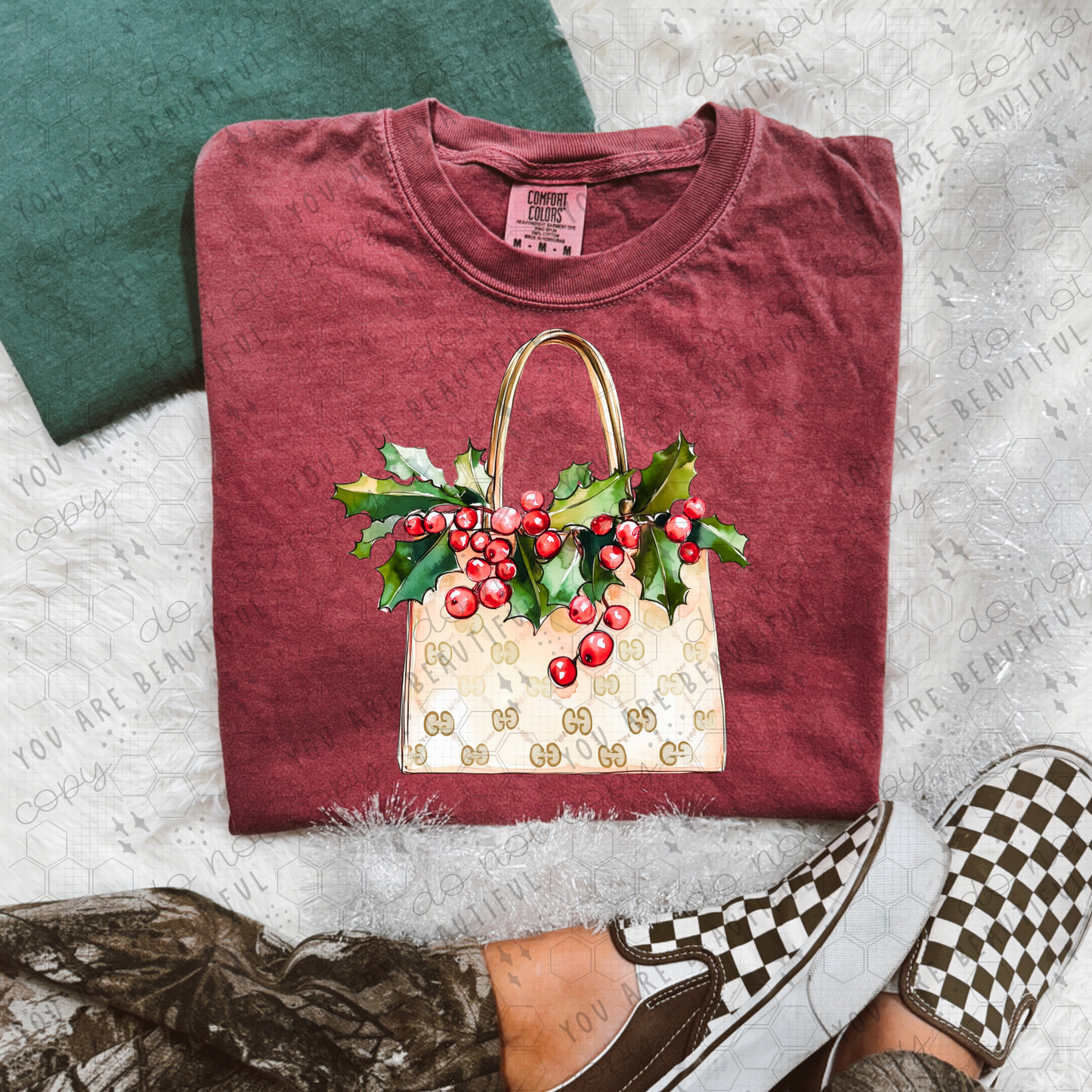 Christmas Purse Graphic Tee