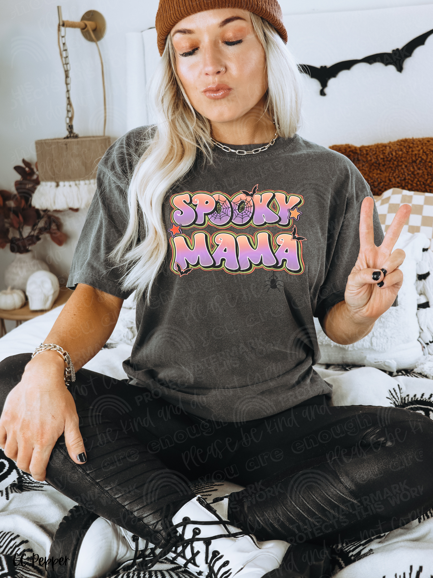 Spooky Mama Graphic Tee